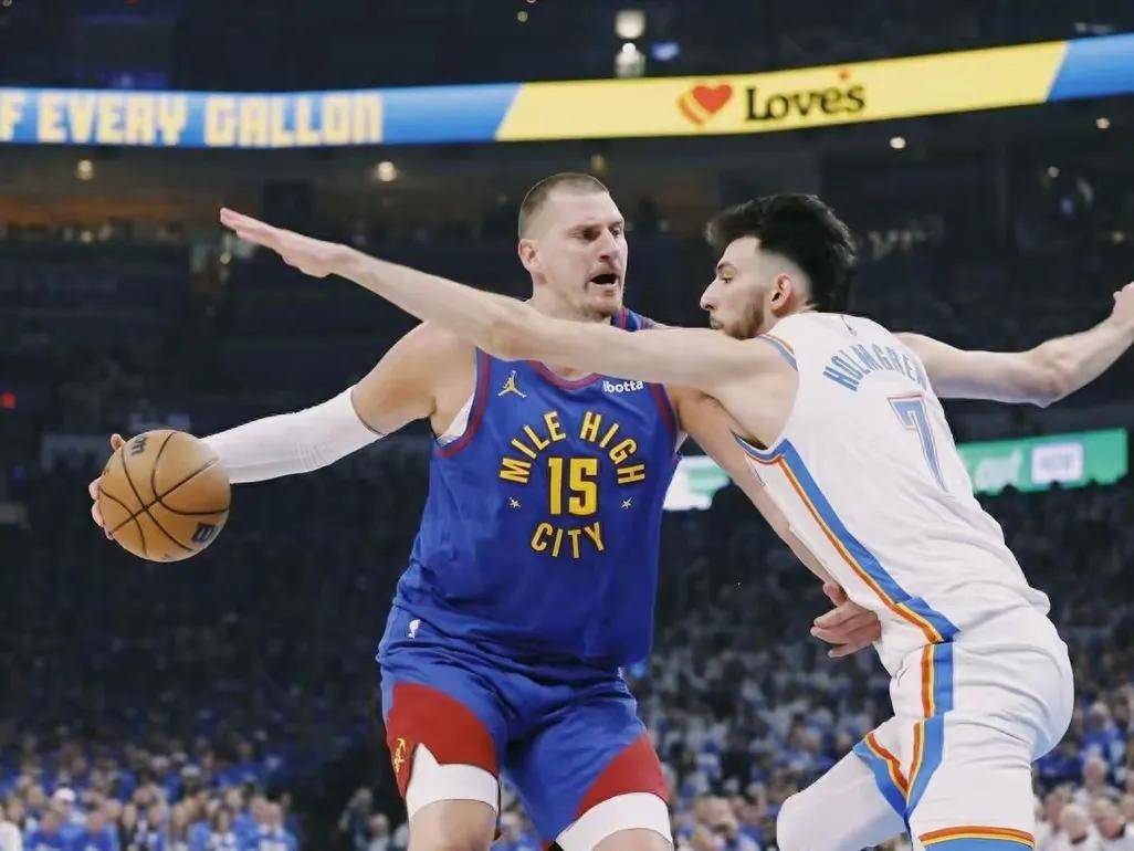 掘金胜人，约基奇分篮板领先抢分手